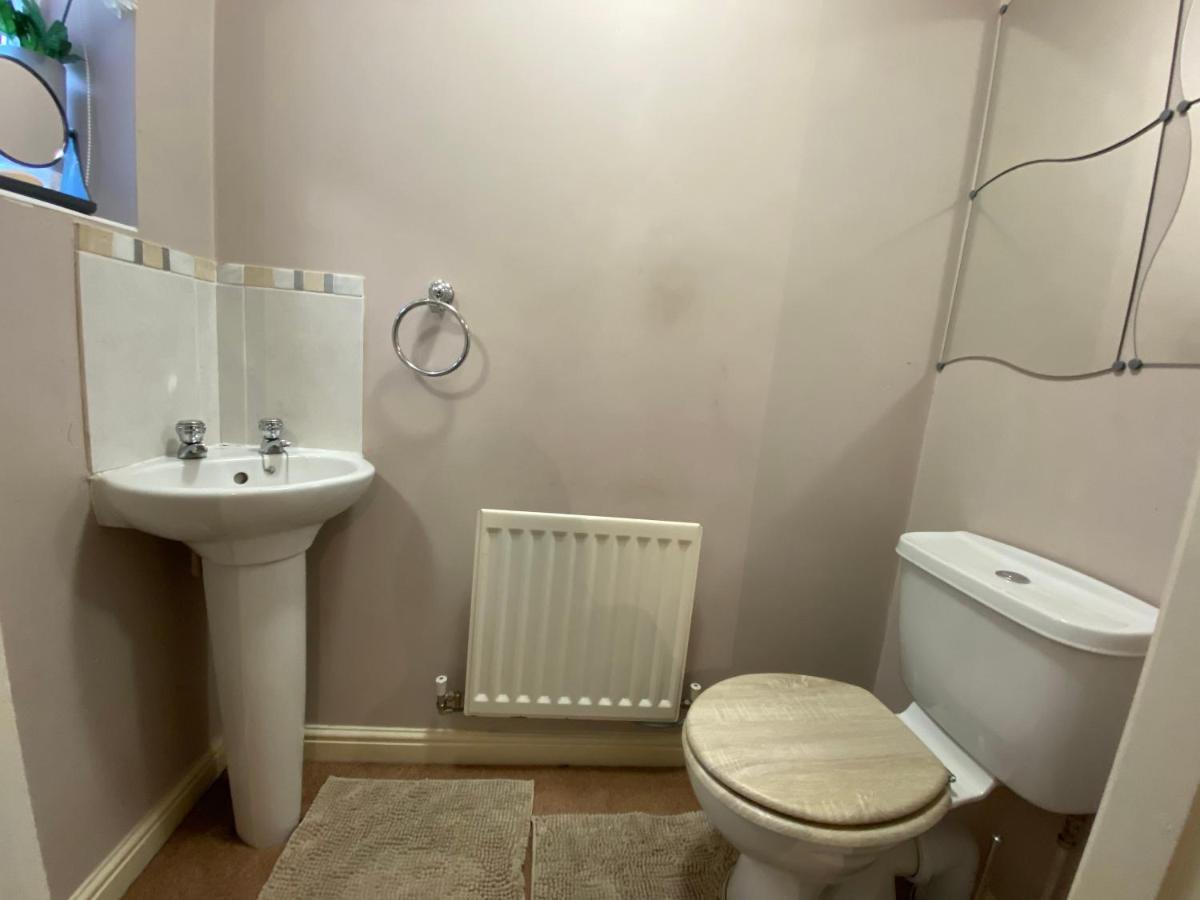 Wellingborough Cosy Hub Villa Great Harrowden Esterno foto