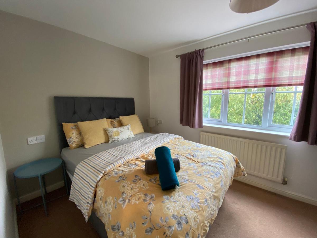 Wellingborough Cosy Hub Villa Great Harrowden Esterno foto