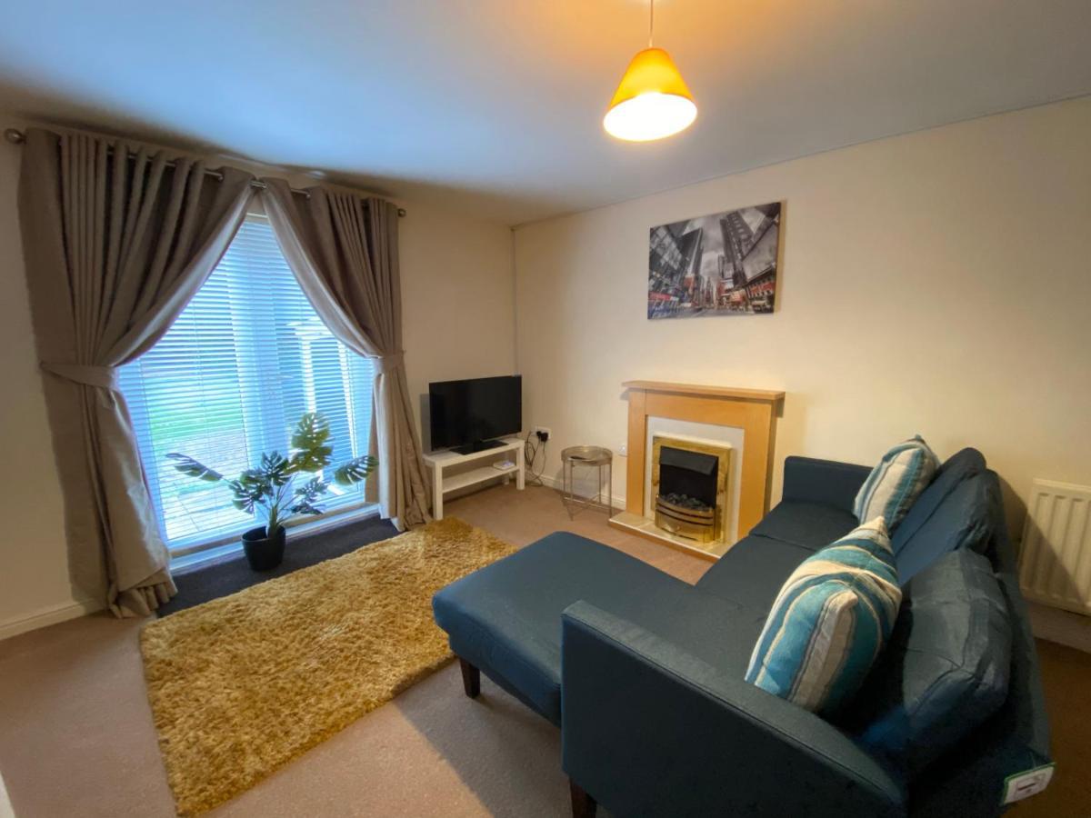 Wellingborough Cosy Hub Villa Great Harrowden Esterno foto